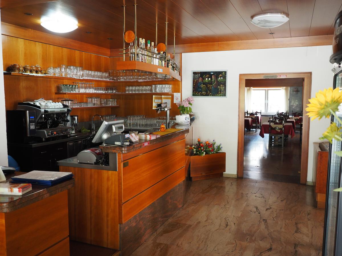 Albergo Alla Stazione Roncegno Exteriör bild